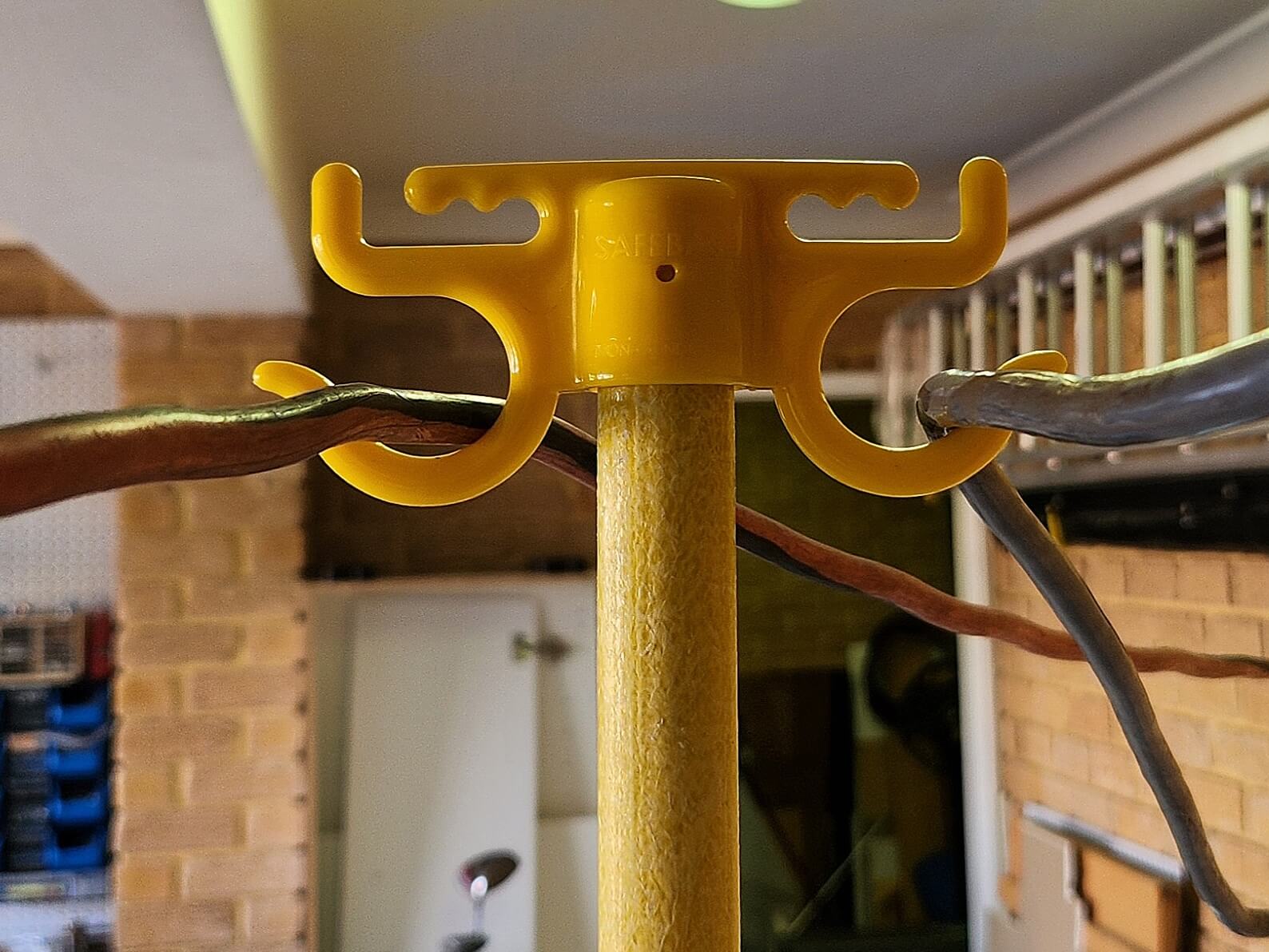 Lead Stand Hook